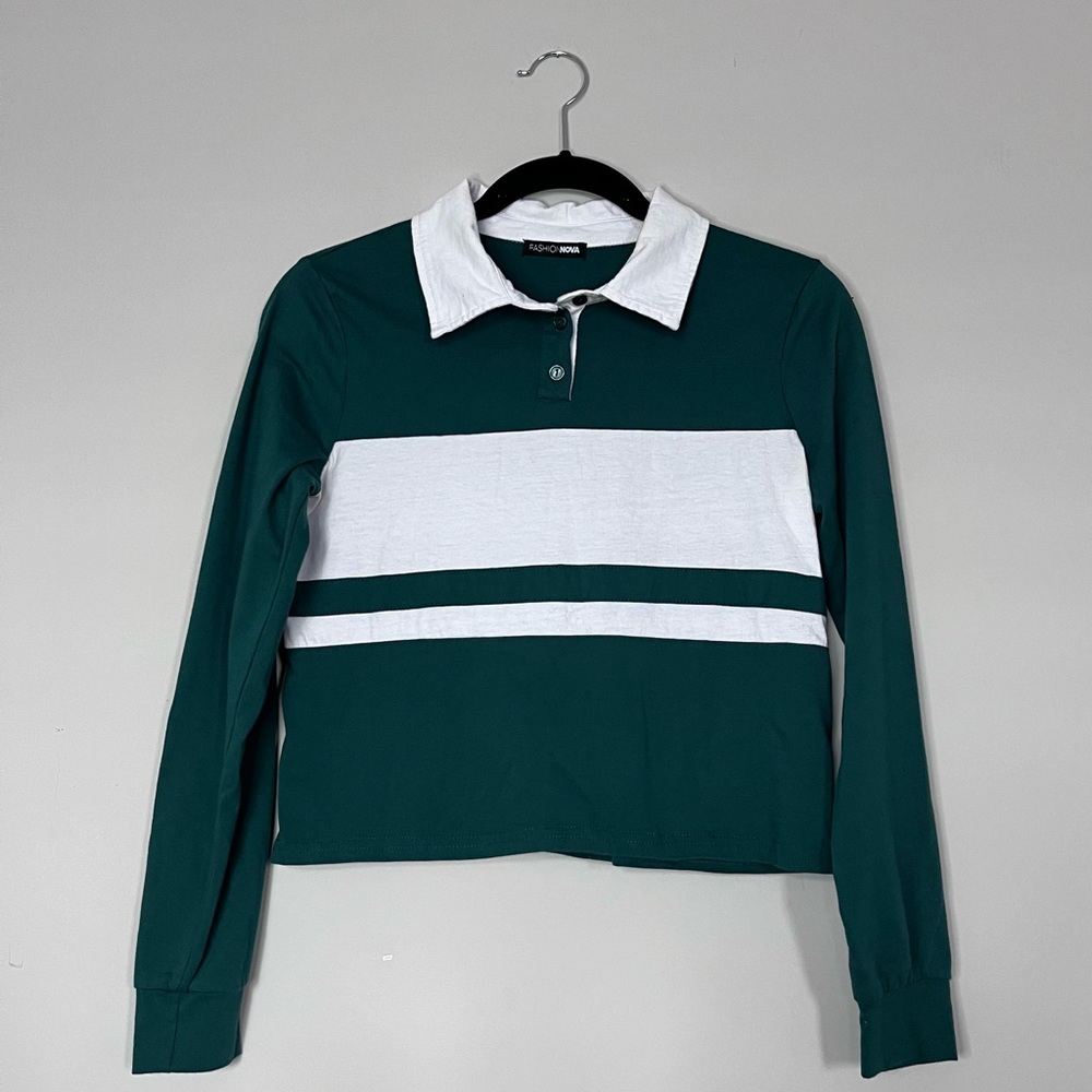 Fashion Nova Green and White Long Sleeve Polo Shirt
Size S Crop Top Collared